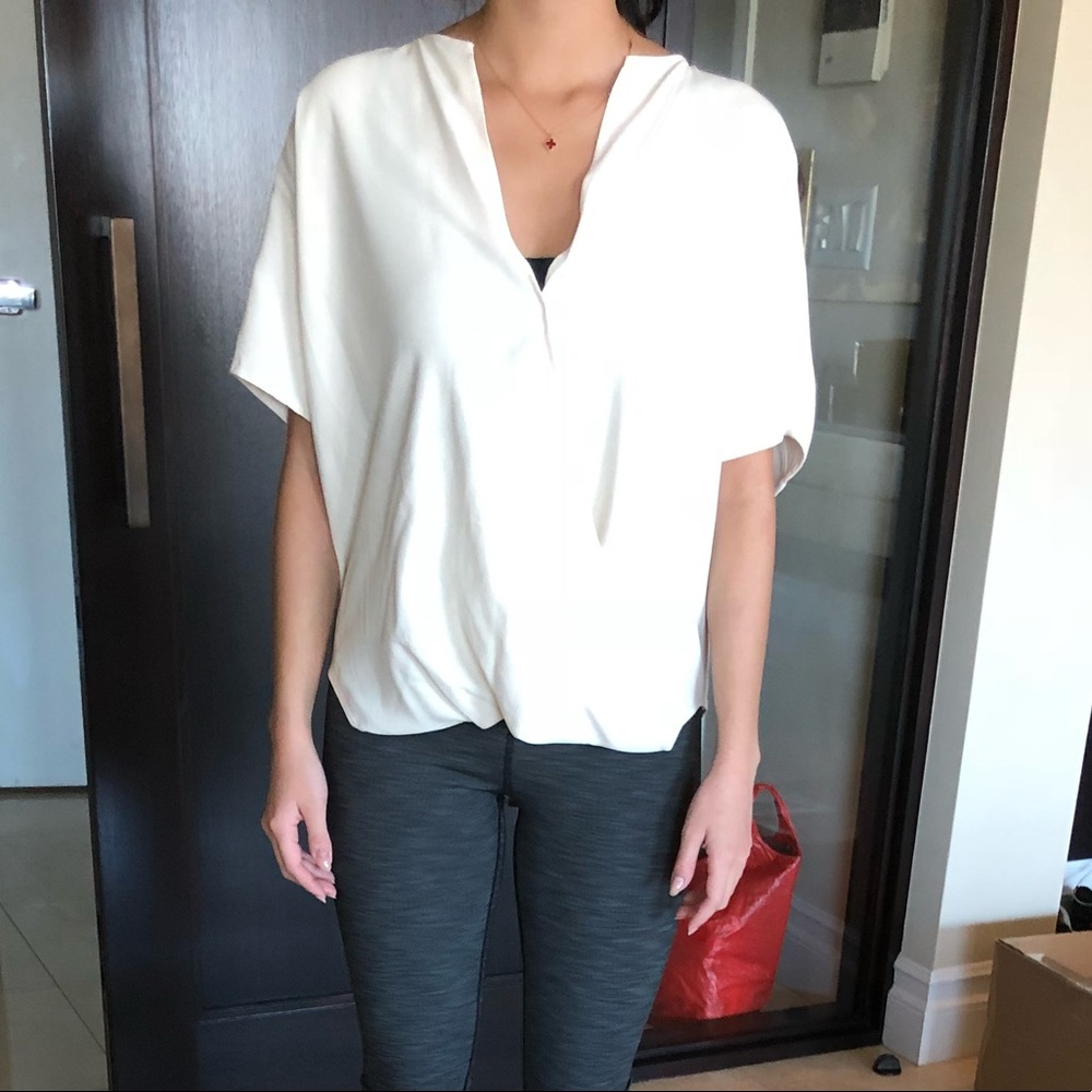 Vince White Top in XS (Cream)